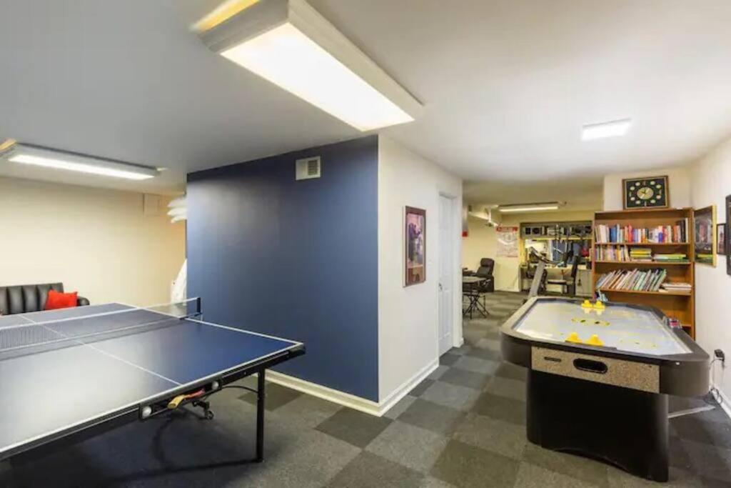 Lrge 5 Bedroom 9 Beds Near Dc-Pool, Hot Tub, Gym, Game Rm, Fire Pit Bowie Exteriér fotografie