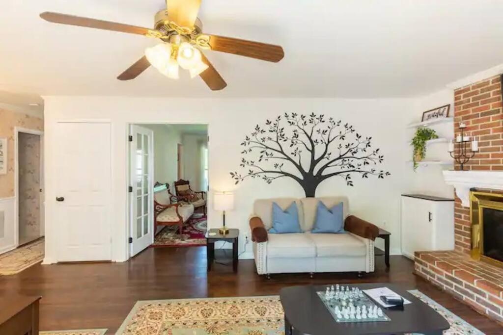 Lrge 5 Bedroom 9 Beds Near Dc-Pool, Hot Tub, Gym, Game Rm, Fire Pit Bowie Exteriér fotografie