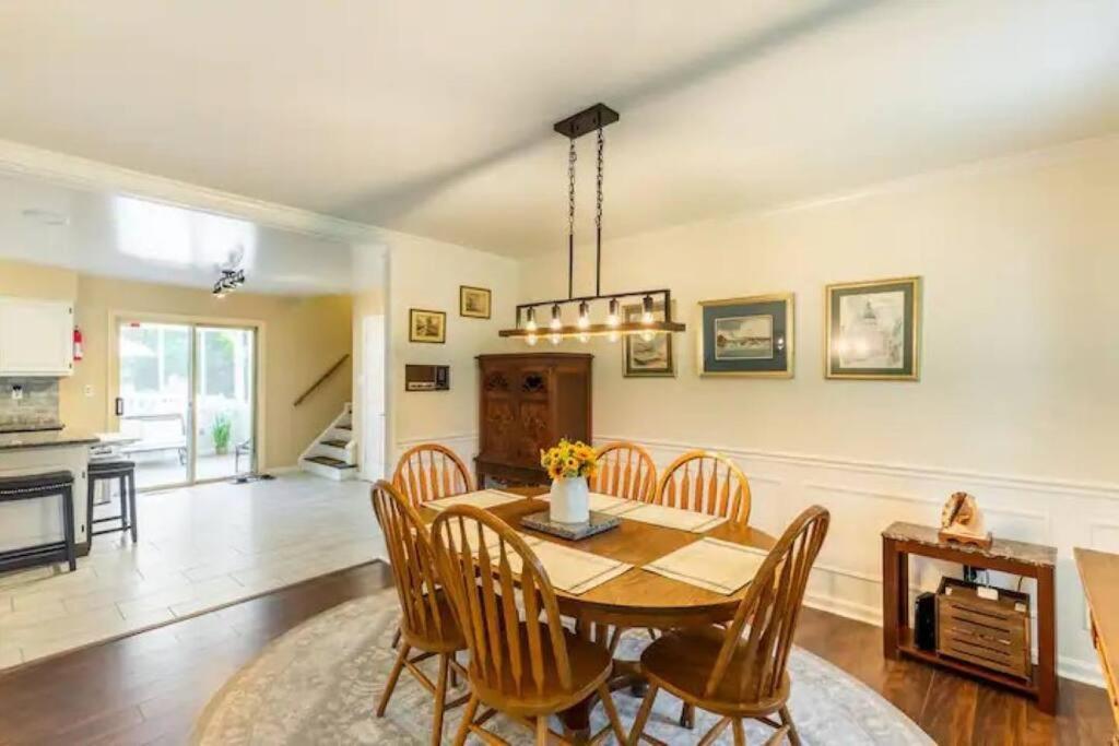 Lrge 5 Bedroom 9 Beds Near Dc-Pool, Hot Tub, Gym, Game Rm, Fire Pit Bowie Exteriér fotografie